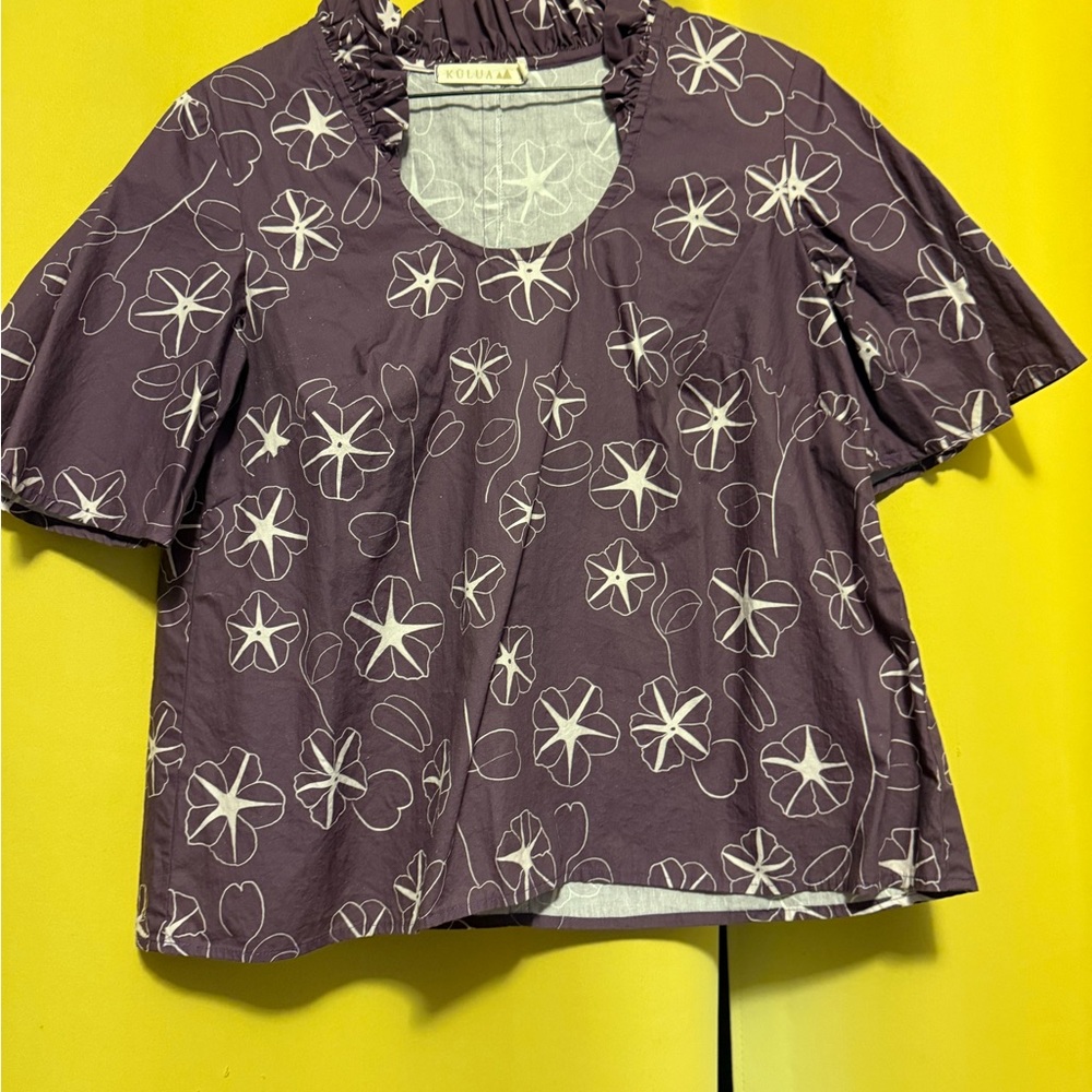 Kūlua muumuu style neck Purple Floral Blouse